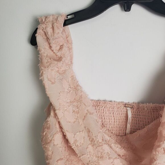 Free People Castille Textured Blush Tank Top Size Large - Picture 3 of 9